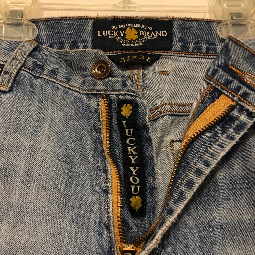 LUCKY BRAND JEANS